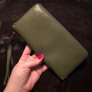 Hunter green Fossil wallet/wristlet